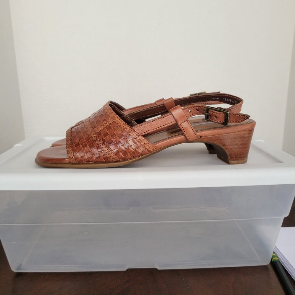 Women's Woven Leather Tan Sandals - Picture 2 of 4